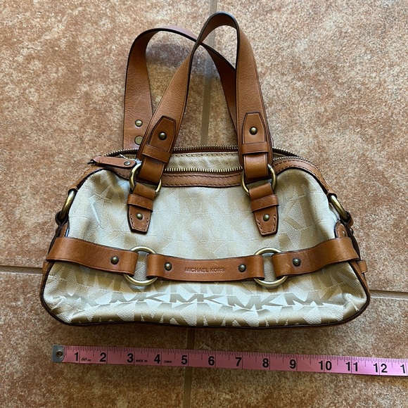 Tan Michael Kors Purse - Picture 5 of 6